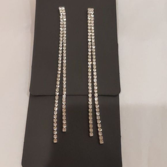 Clear Rhinestone Extra Long Tassel Earrings - Picture 2 of 12